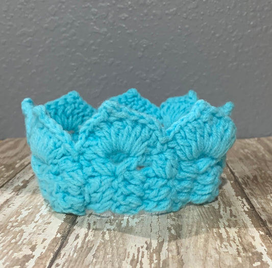 Newborn crochet baby boy crown, baby photo prop