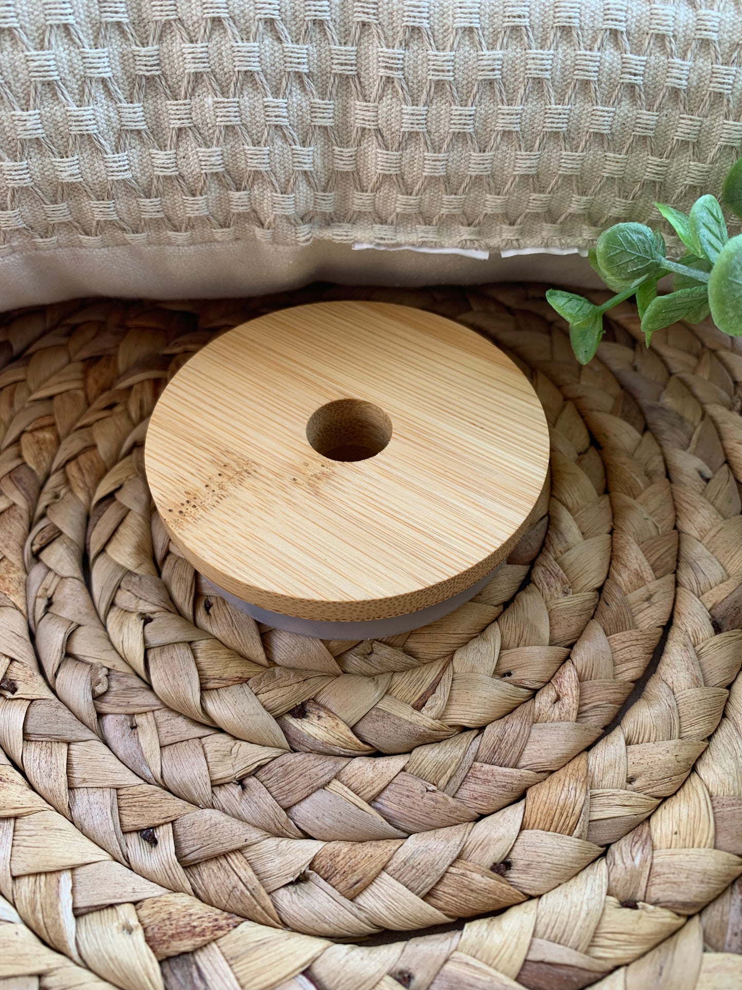 Bamboo lid for 16oz glass can